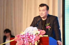 CECT 手机当年卖多少钱？吴志阳主导机型：亲民价